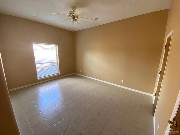 4th image of 706 San Angel St