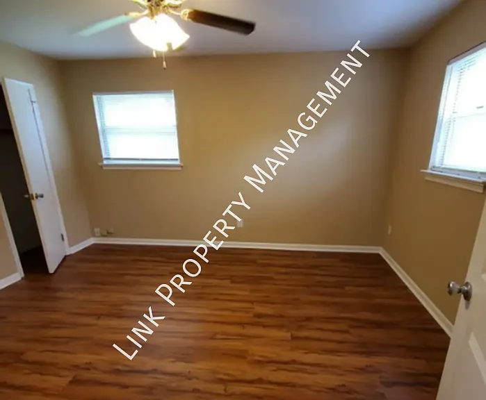 4911 B Marilyn Ln — Photo 15