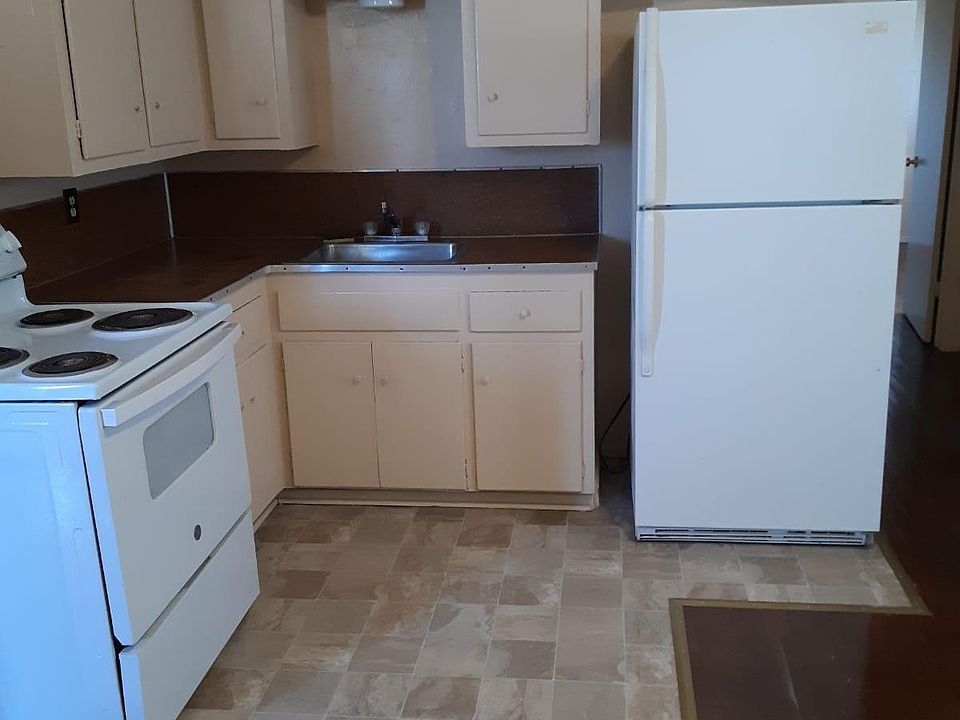 2nd image of 1404 Lavelle Rd