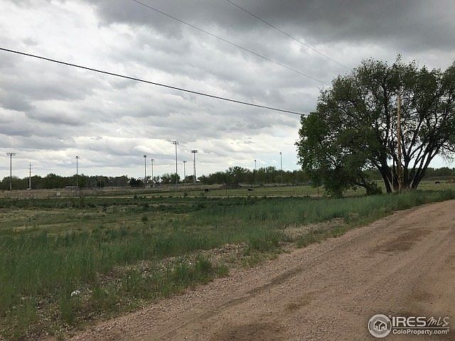 2nd image of 3927 Pueblo St