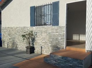 9106 S Main St, Los Angeles, CA 90003