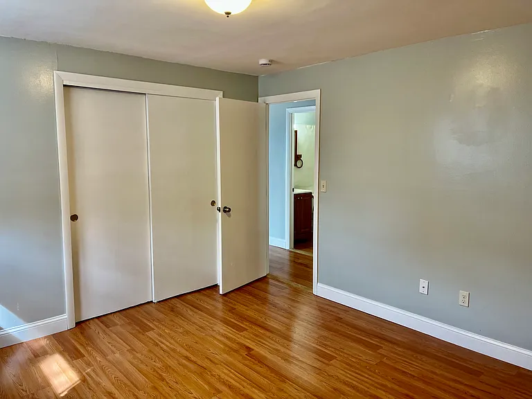 225 Danforth St #3L — Photo 7