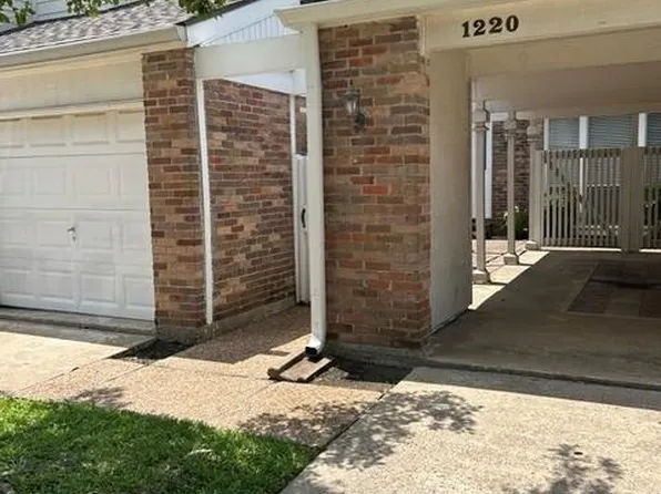 1220 Fountain View Dr #197, Houston, TX 77057