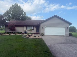 10468 Chayla Rd, Marion, IL 62959