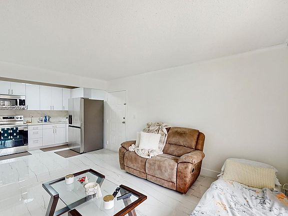 4th image of 7180 NW 179th St APT 105