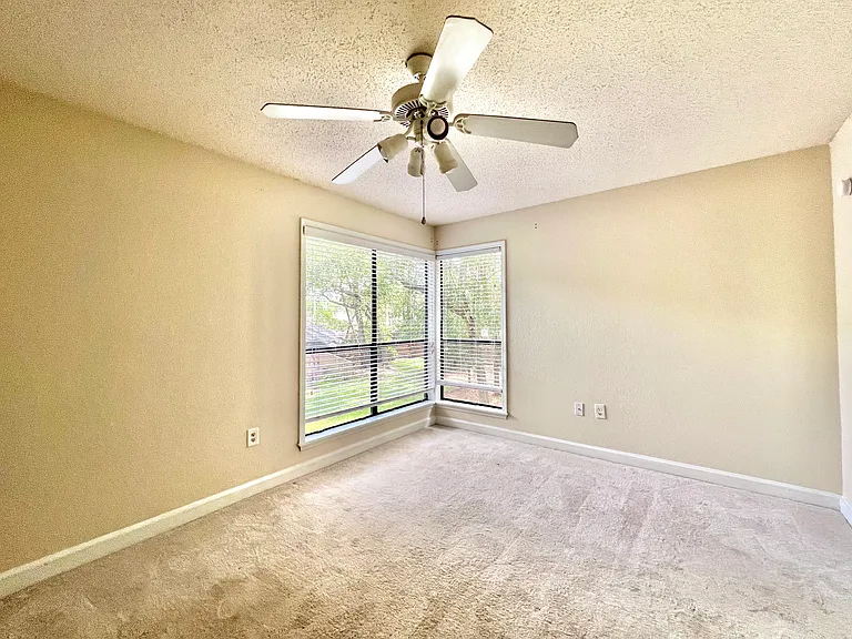 940 Douglas Ave #104 — Photo 15