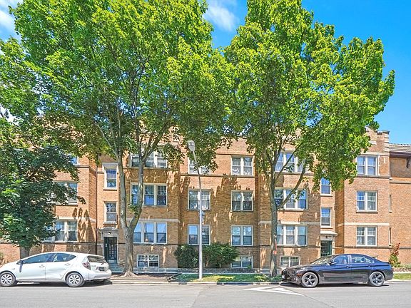 2nd image of 2304 W Jarvis Ave APT 1