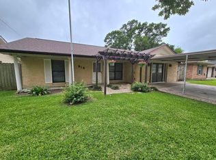 315 N 34th St, Nederland, TX 77627