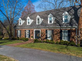 1101 Robinwood Dr, Paducah, KY 42001