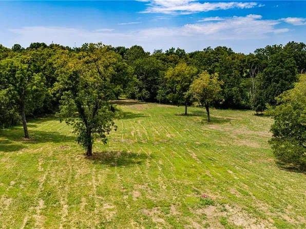 29412 S State Route D St, Cleveland, MO 64734