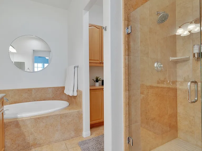 48484 Legacy Dr — Photo 48