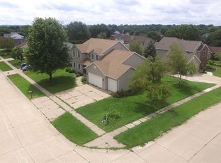 2180 Stratford Dr, Marion, IA 52302