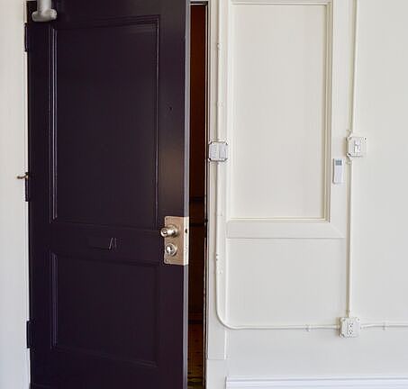 5th image of 215 W 7th St APT 1102