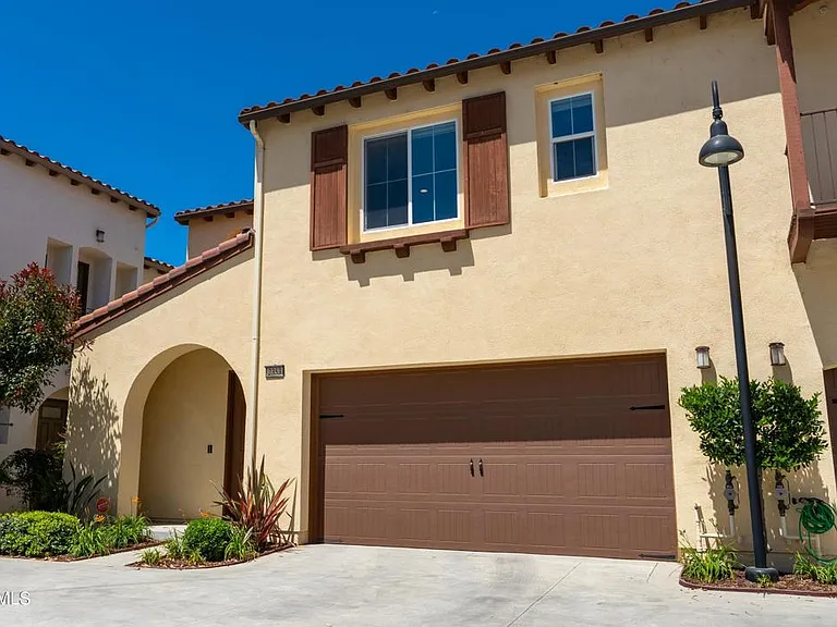 2353 Nicklaus St — Photo 2