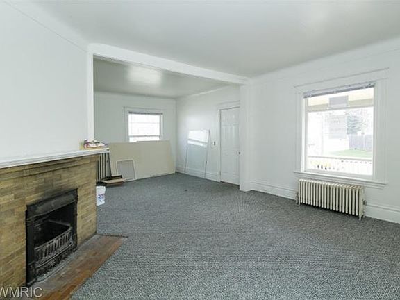 3rd image of 1418 Race St