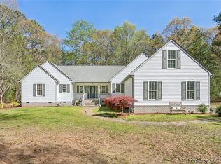 12233 Elizabeth Curtis Ln, Gloucester, VA 23061