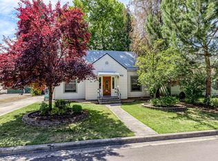 922 Park Ave, Medford, OR 97501