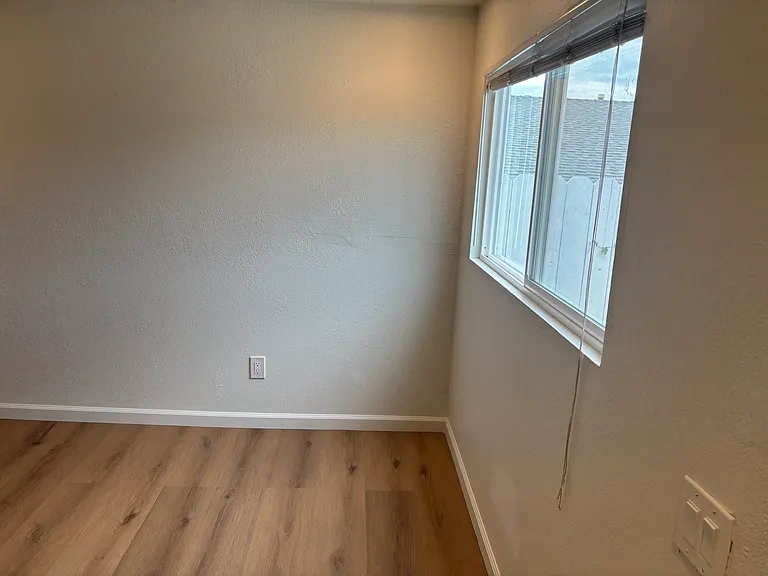 1906 Edith Dr #1 — Photo 4