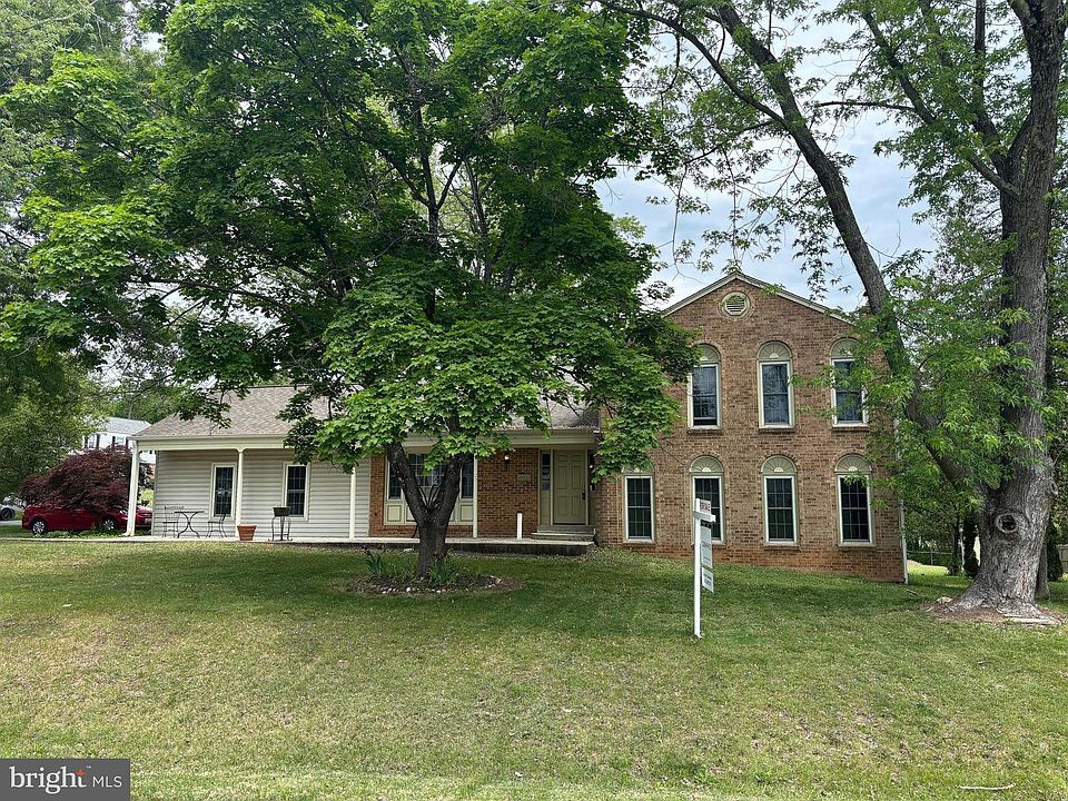 1st image of 15501 Peach Leaf Ln