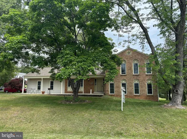 15501 Peach Leaf Ln, Gaithersburg, MD 20878