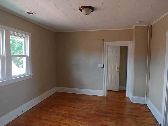 5th image of 1047 Park St SW #2