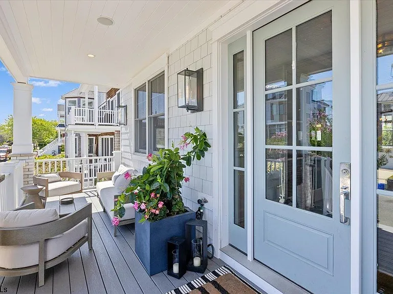 428 N Pembroke Ave #FULL SUMMER RENTAL W — Photo 7