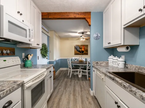 925 1st Ave N APT 209, Great Falls, MT 59401