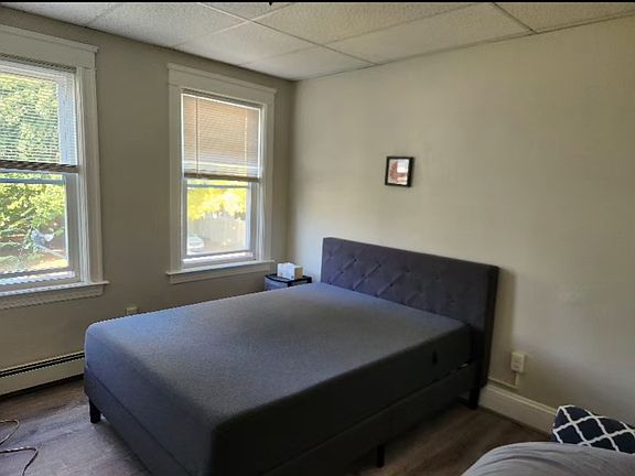 4th image of 818 Charles St Floor 1