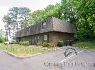 3 Indianwood Dr, Pelham, AL 35124