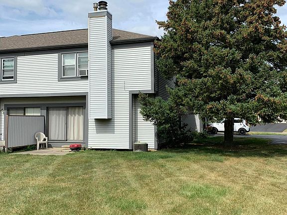 2nd image of 7441 Creekside Dr #4