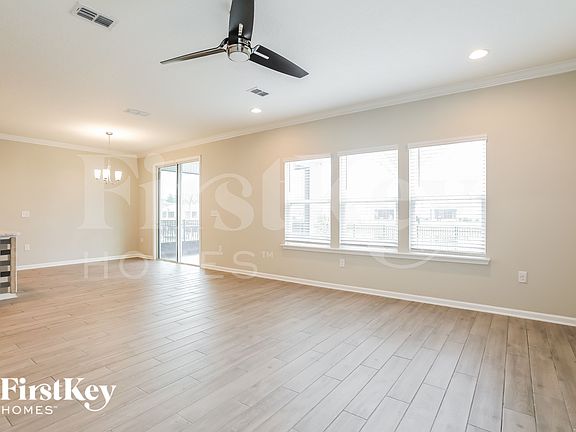 3rd image of 3999 Heatherbrook Pl