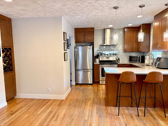 2nd image of 2515 W 39th Ave