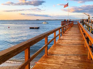 71 Gravelly Point Rd, Highlands, NJ 07732