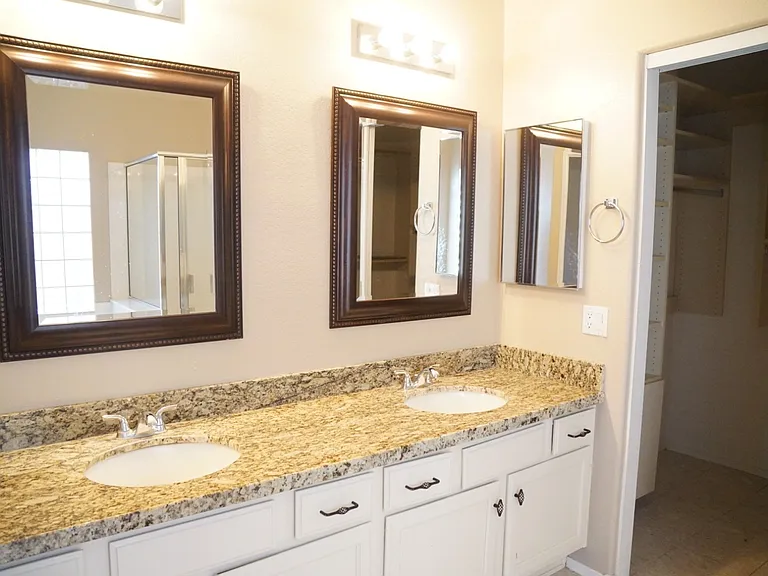 1231 N Firehouse Ct — Photo 17