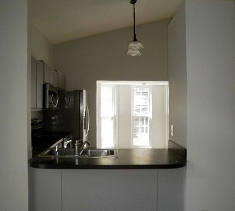 4th image of 427 Mockingbird Dr
