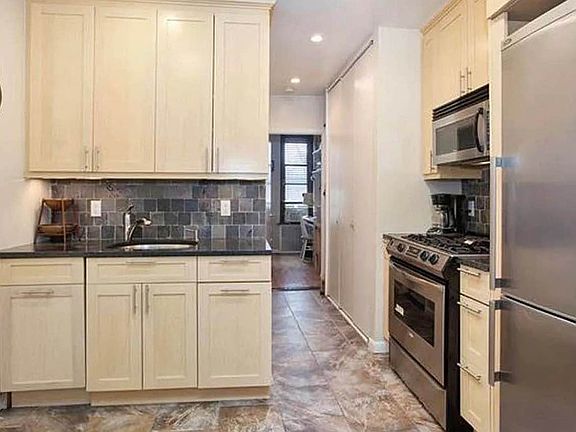 5th image of 327 E 93rd St #5