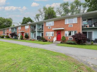 30 Lamb Ave APT 5C, Saugerties, NY 12477