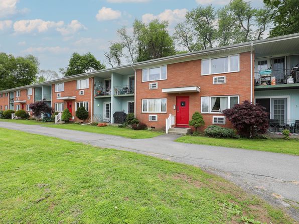 30 Lamb Ave APT 5C