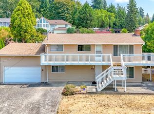 9514 S 218th St, Kent, WA