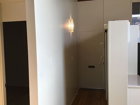 4th image of 580 1st St #123-04