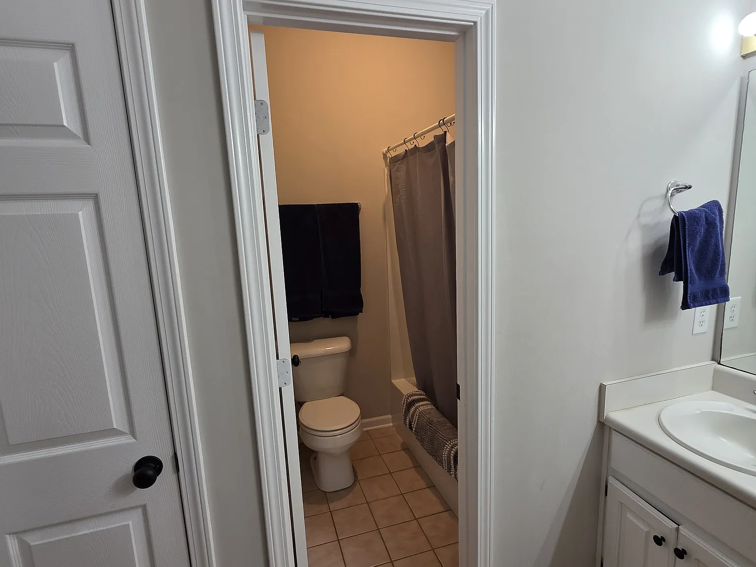 3 bed, 1388 sqft, $1,600 — Photo 2