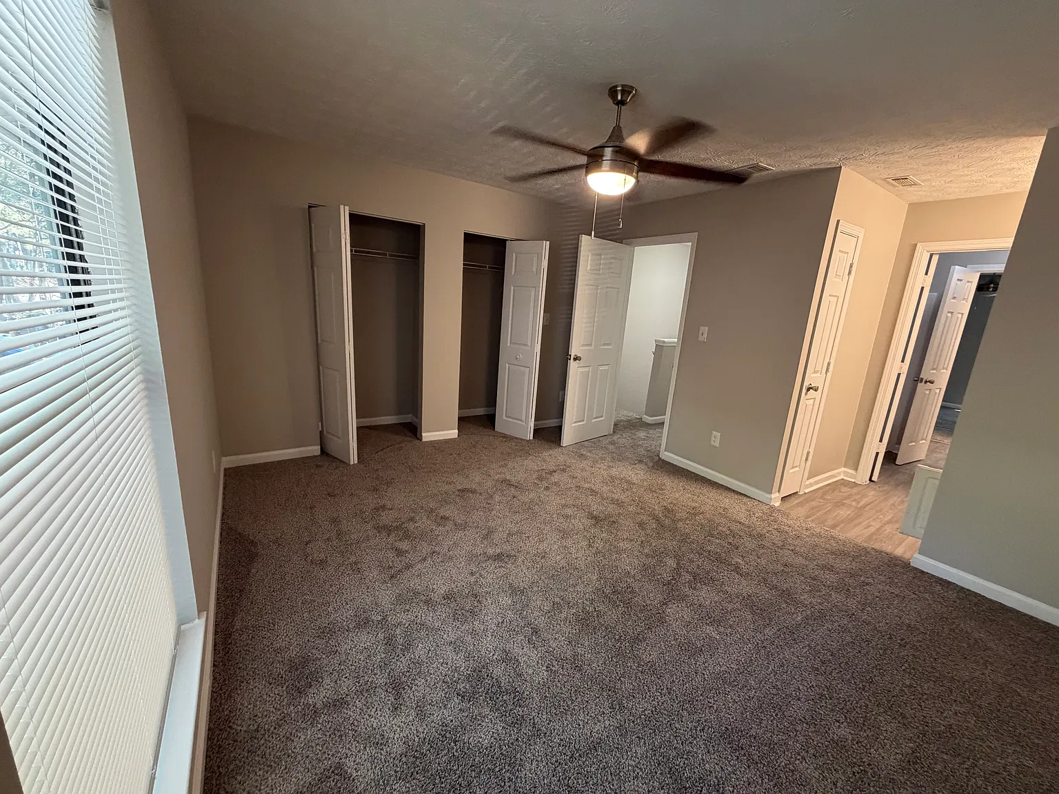 2 bed, 1.5 bath, 1175 sqft, $1,550 — Photo 2