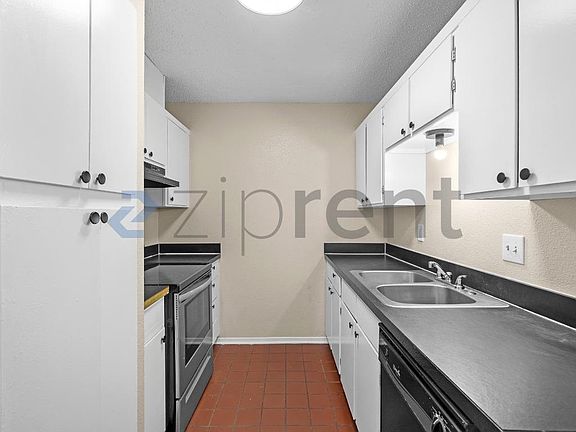 5th image of 3224 Dreeben Dr APT 101