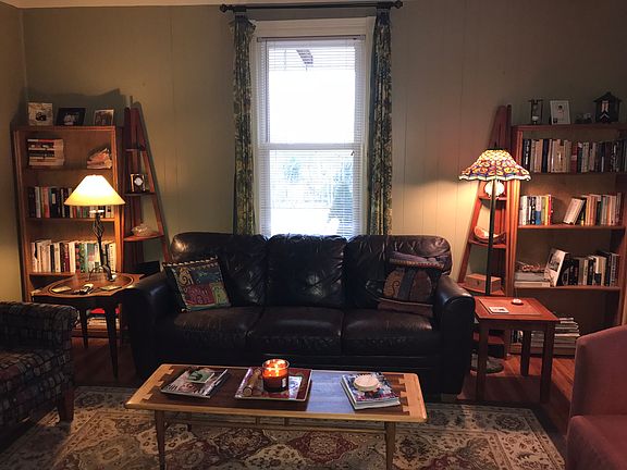 3rd image of 6078 Railroad Ave