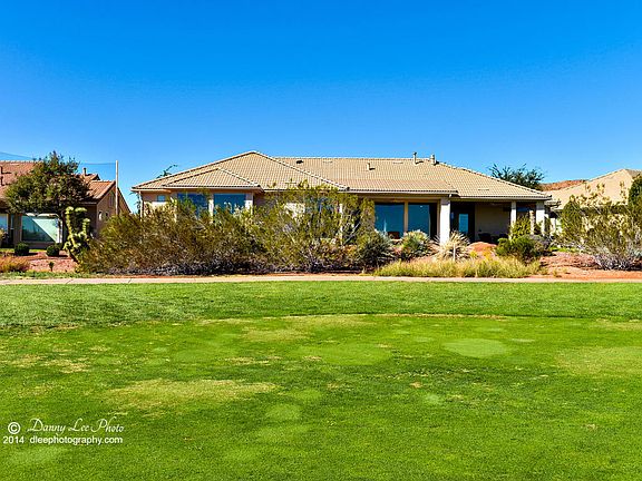 2nd image of 994 N Vista Bonita