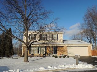 1088 Buckskin Ln, Carol Stream, IL 60188