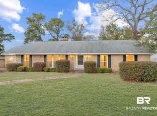 137 Fairway Dr, Daphne, AL 36526