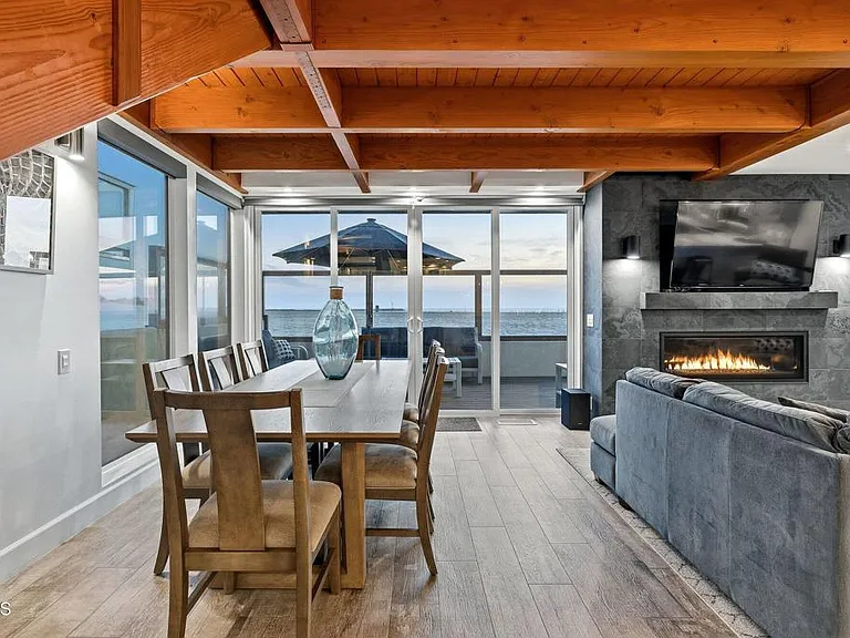 3373 Ocean Dr — Photo 21