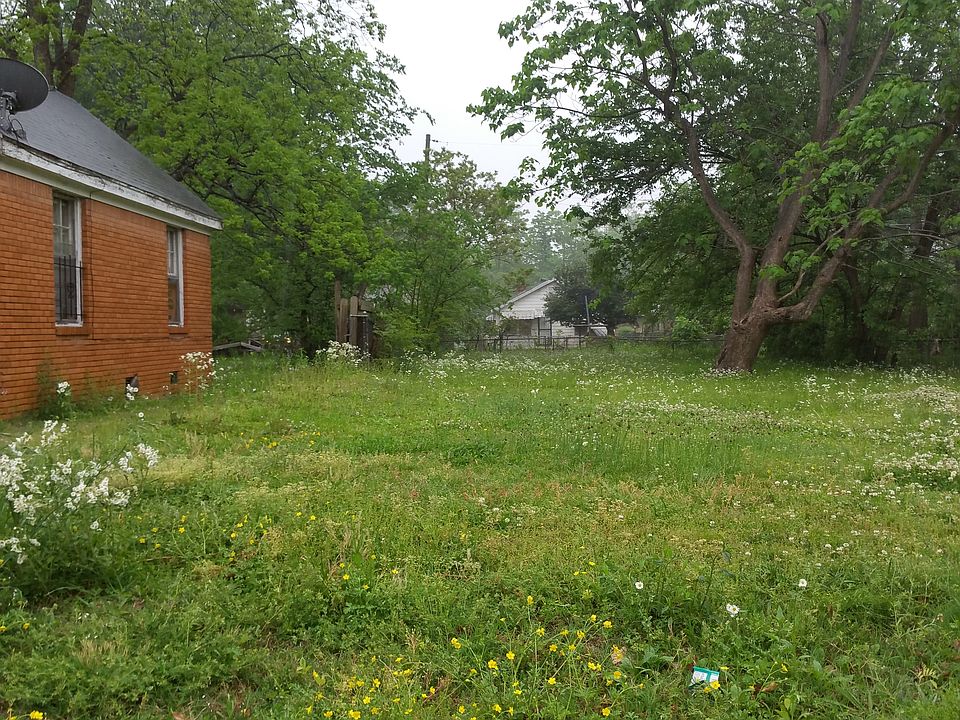 2nd image of 1710 W Short 17th St