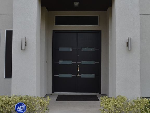 4th image of 7516 Agatha Christie Dr